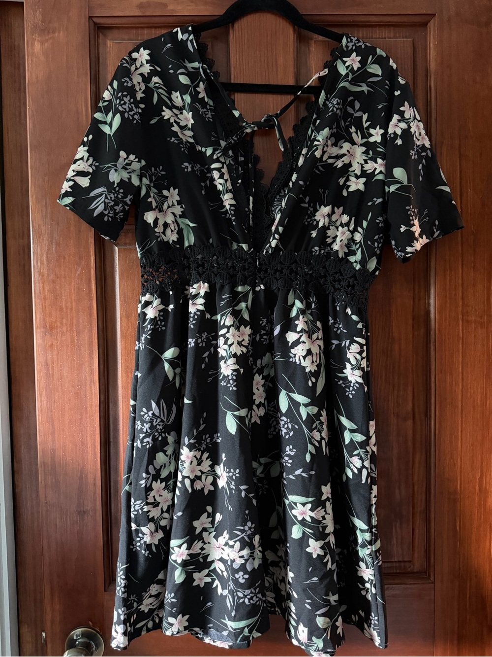 SHEIN Black Floral V-Neck Smocked Waist Mini Dress